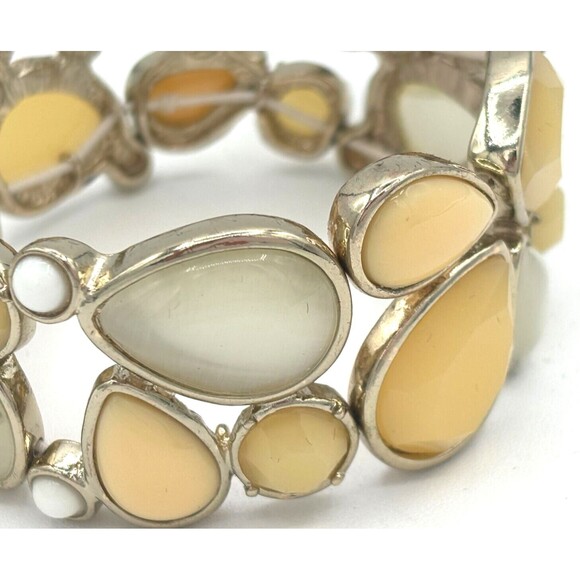 Banana Republic Vanilla‎ Stretch Beaded Bracelet Goldtone Hardware One Size NWT - Picture 6 of 8